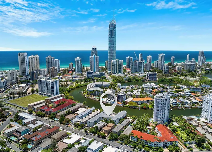 Surfers Paradise Riverfront Apartment