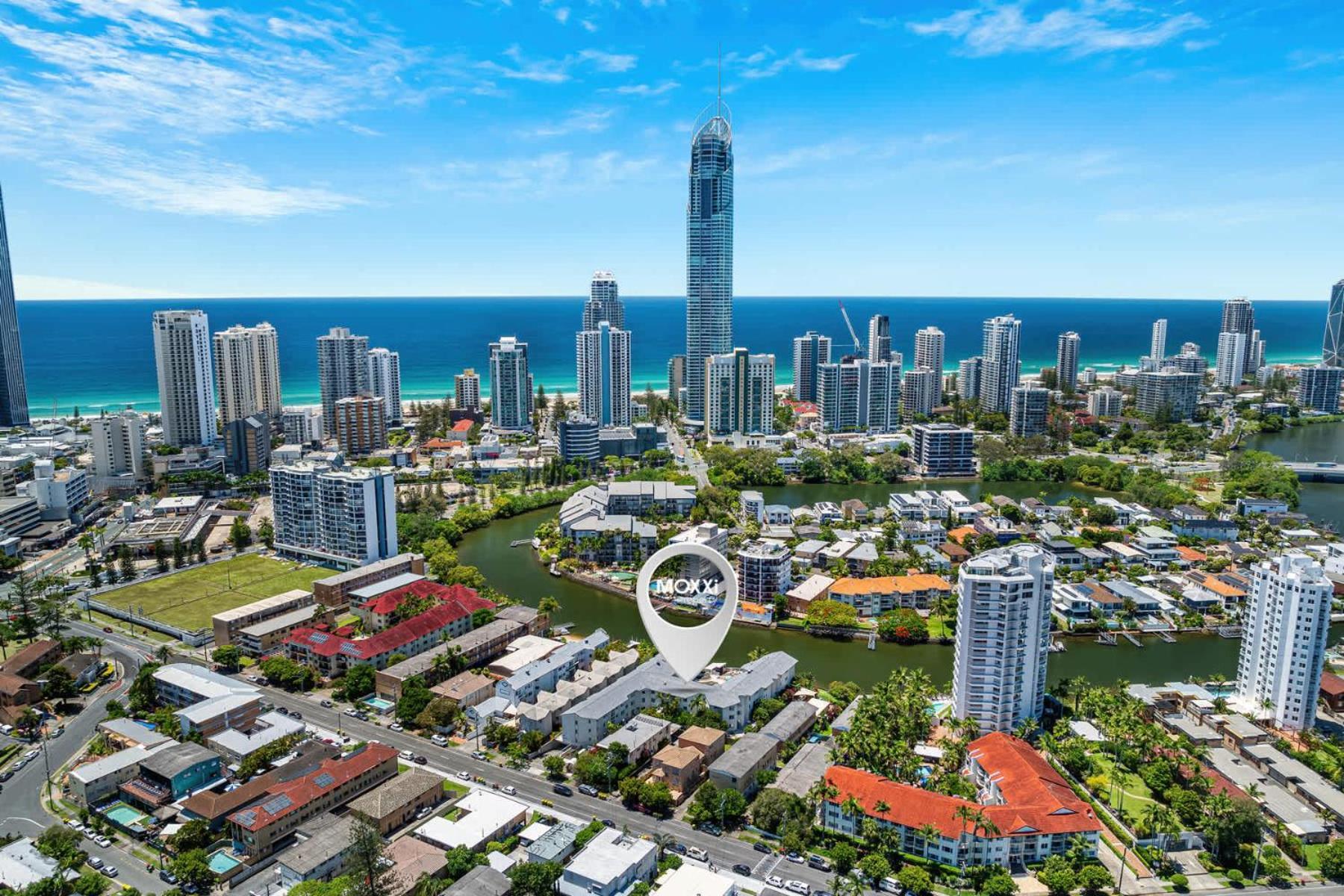 Surfers Paradise Riverfront * Gold Coast